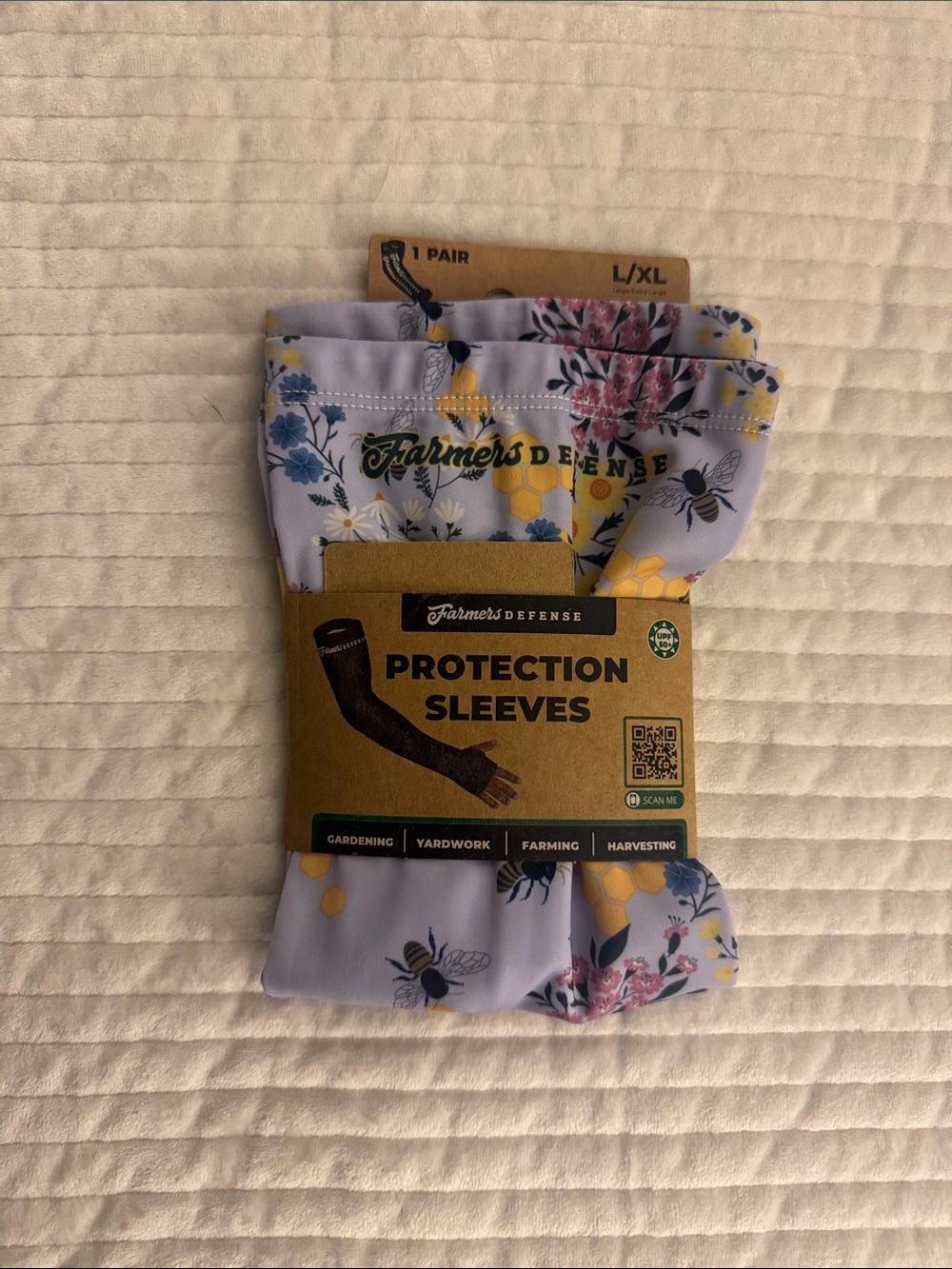 Women's Floral Bee Print Protection Sleeves - Light Lavender Farmers Defense